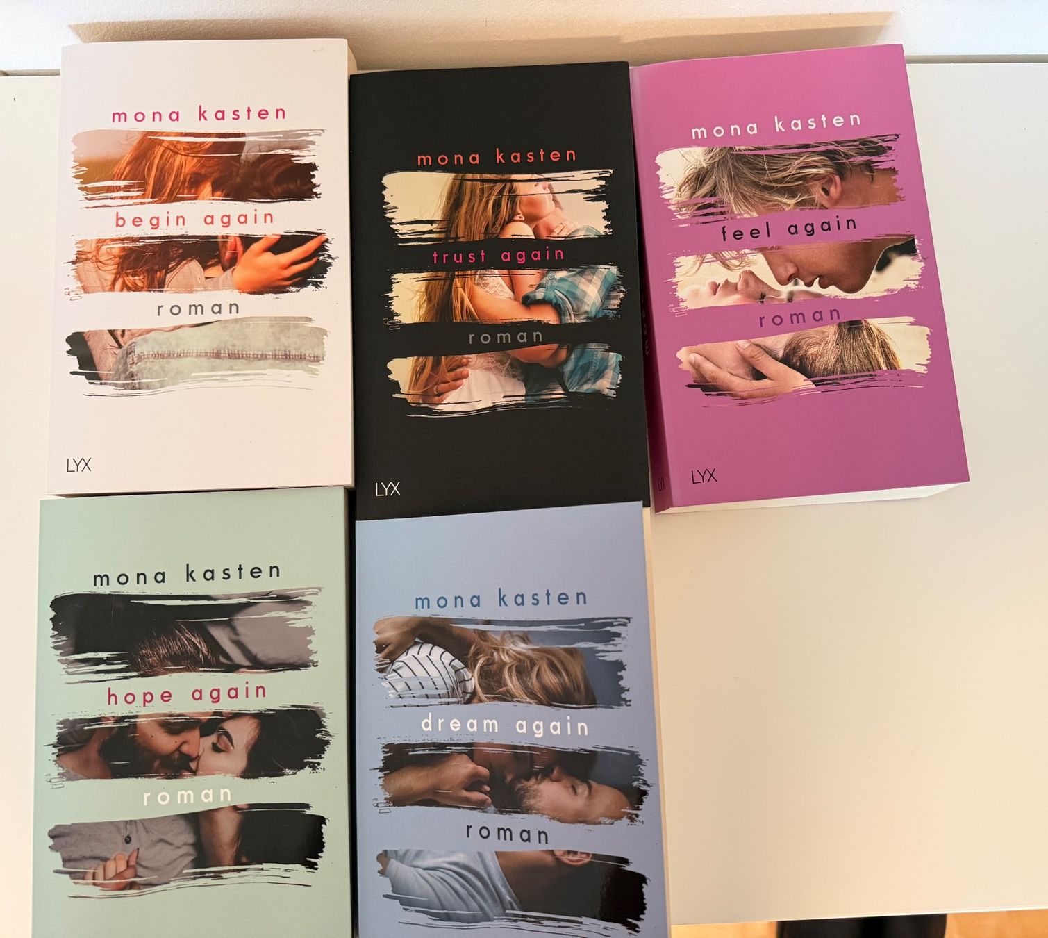 Libri: Again-Reihe von Mona Kasten – Usato da Ennetbaden venduto da as_ytj8