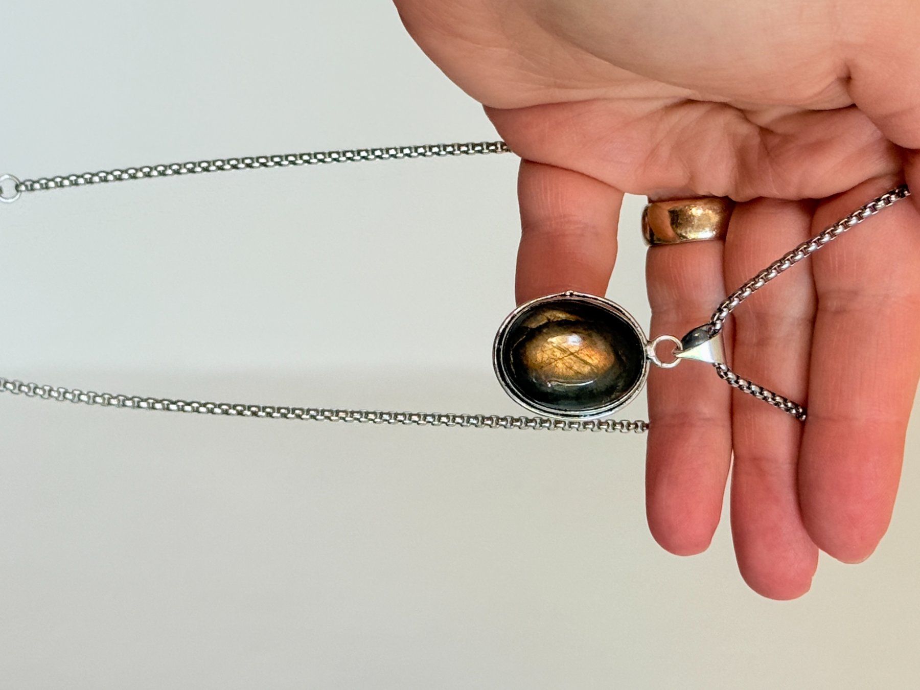 Catenine: Collier labradorite, élégant et tendance ✨ – Nuovo e nell'imballaggio originale da Genève venduto da AWWA 2