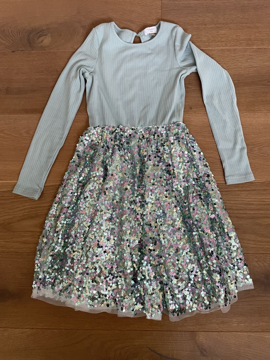 Robes et jupes: Kleid / Röckli – D'occasion à Aarwangen par erd_ngx8