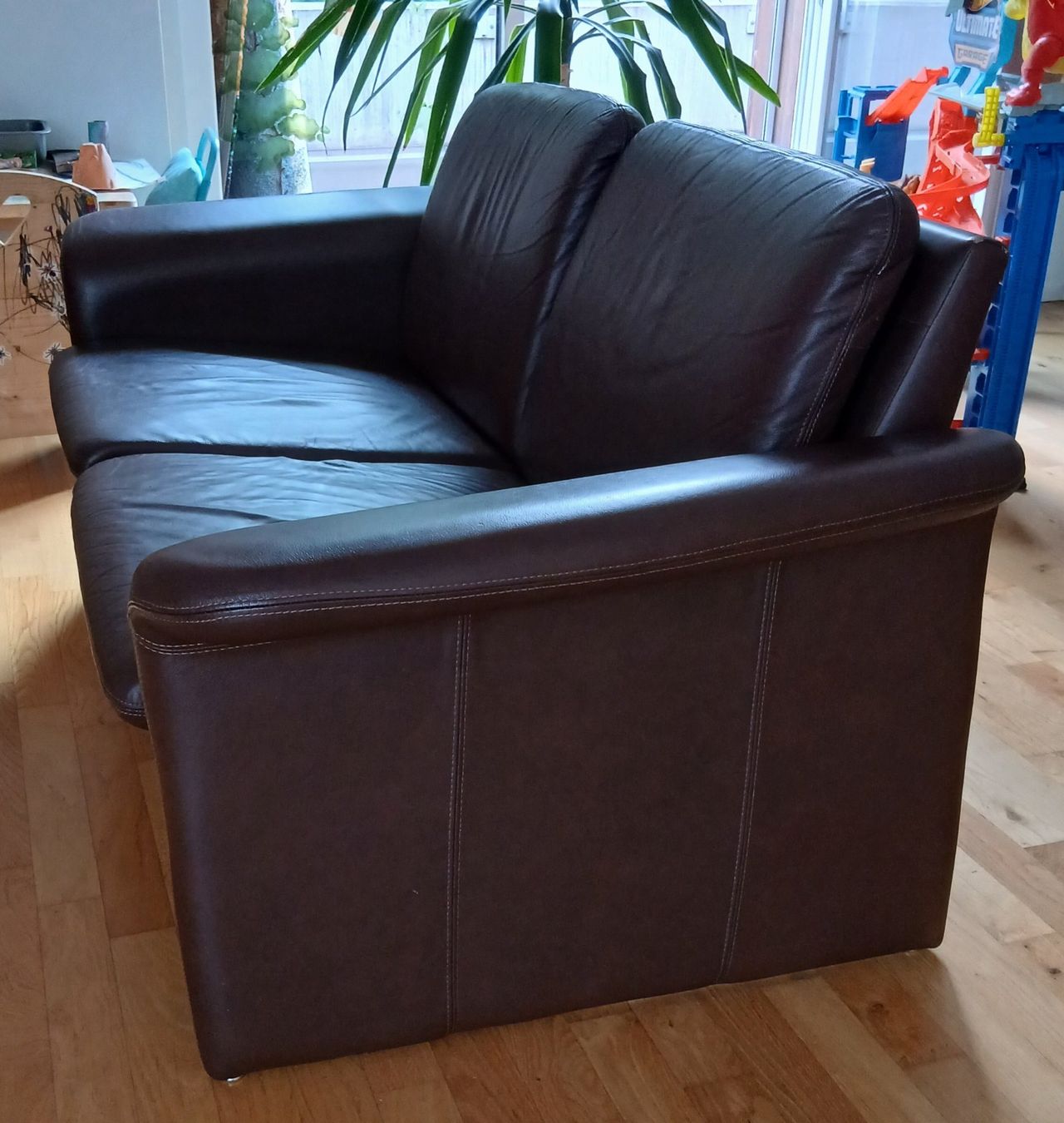 Divani: 2 x 2er Echtledersofa – Usato da Bauma venduto da alphaundomega 1