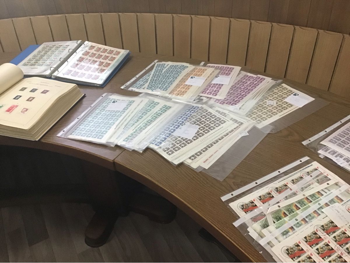 Tutti i francobolli: Grosse DDR Briefmarkensammlung.  – Usato da Wyssachen venduto da Hahe89 1