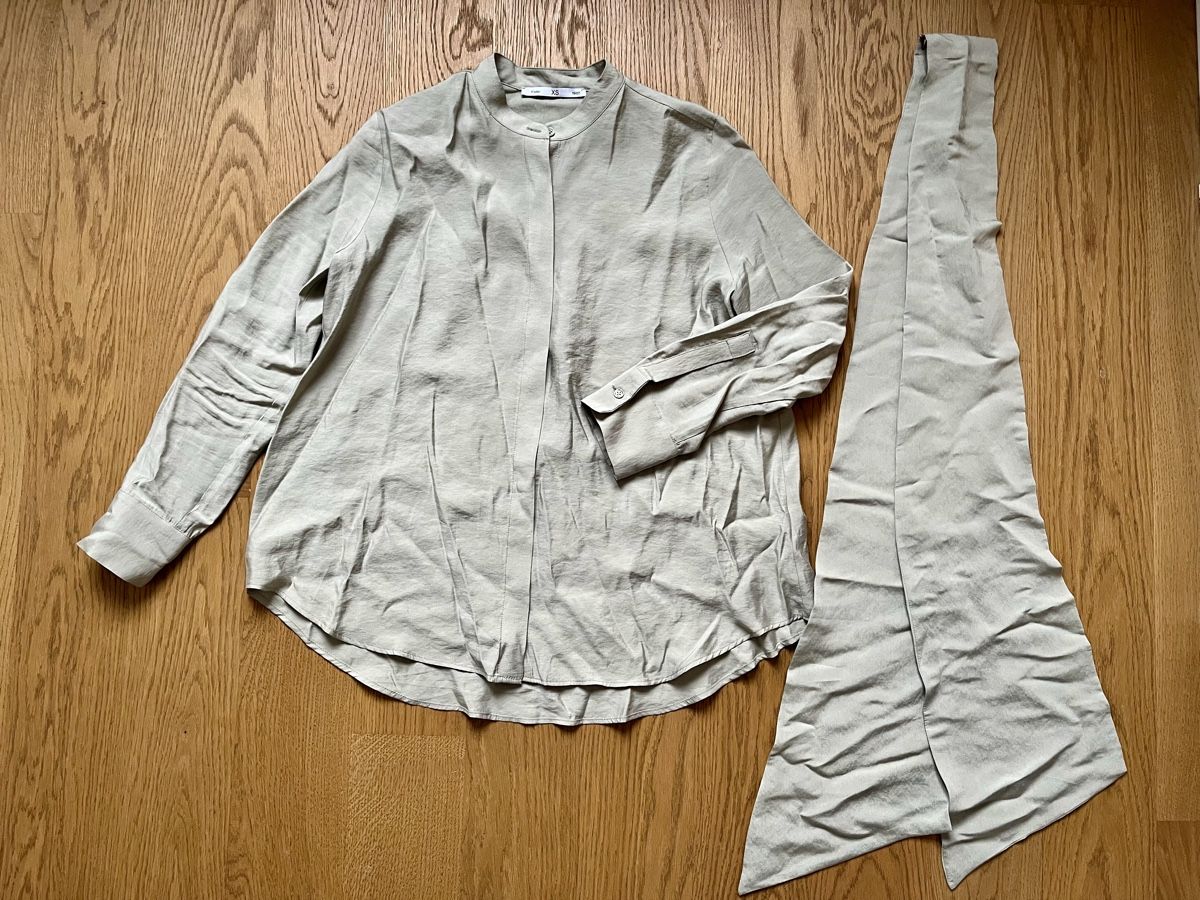 Camicette: Bluse Conny von Atelier 1985 (S) – Nuovo e nell'imballaggio originale da Olten venduto da ElGergonito 2