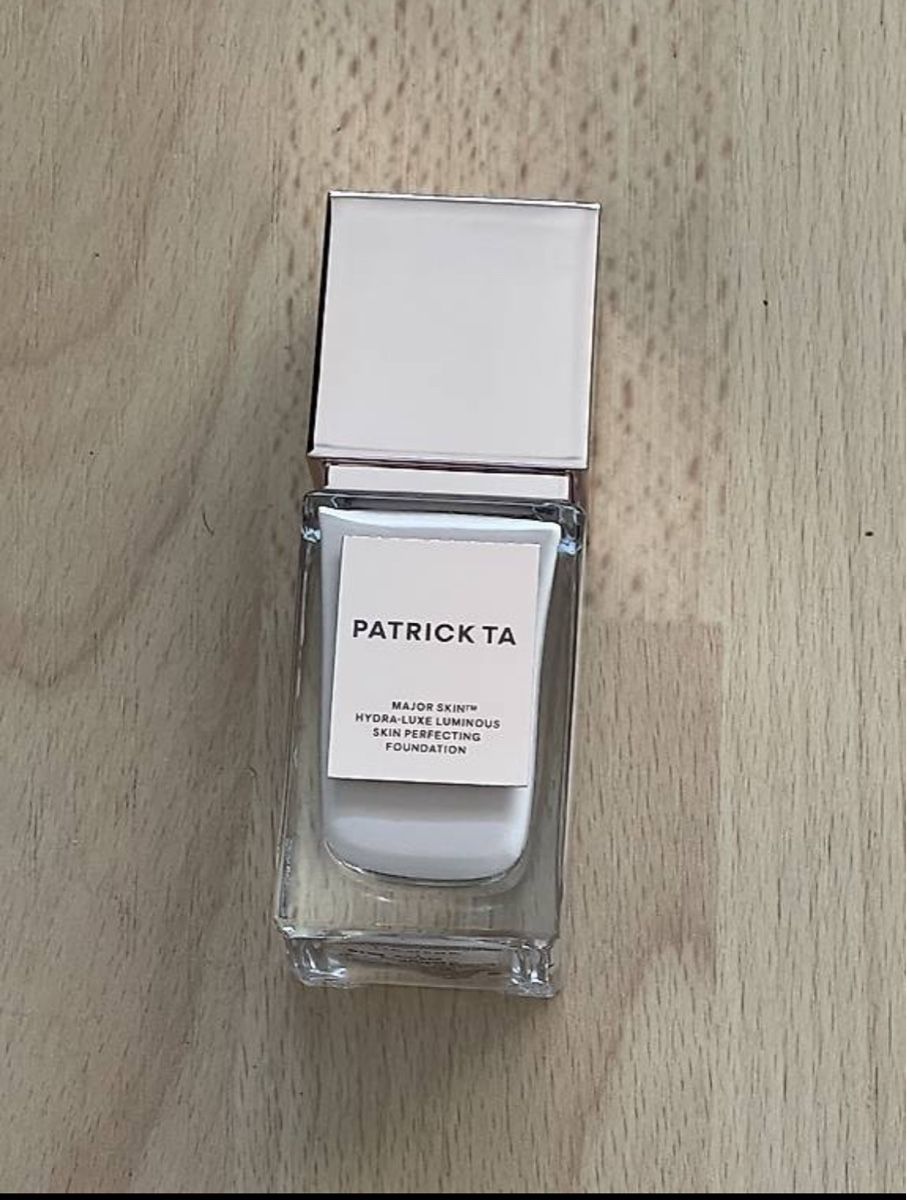 Make-up: PATRICK TA Skin perfecting Foundation – Neu (gemäss Beschreibung) aus Neuenhof von chontguet