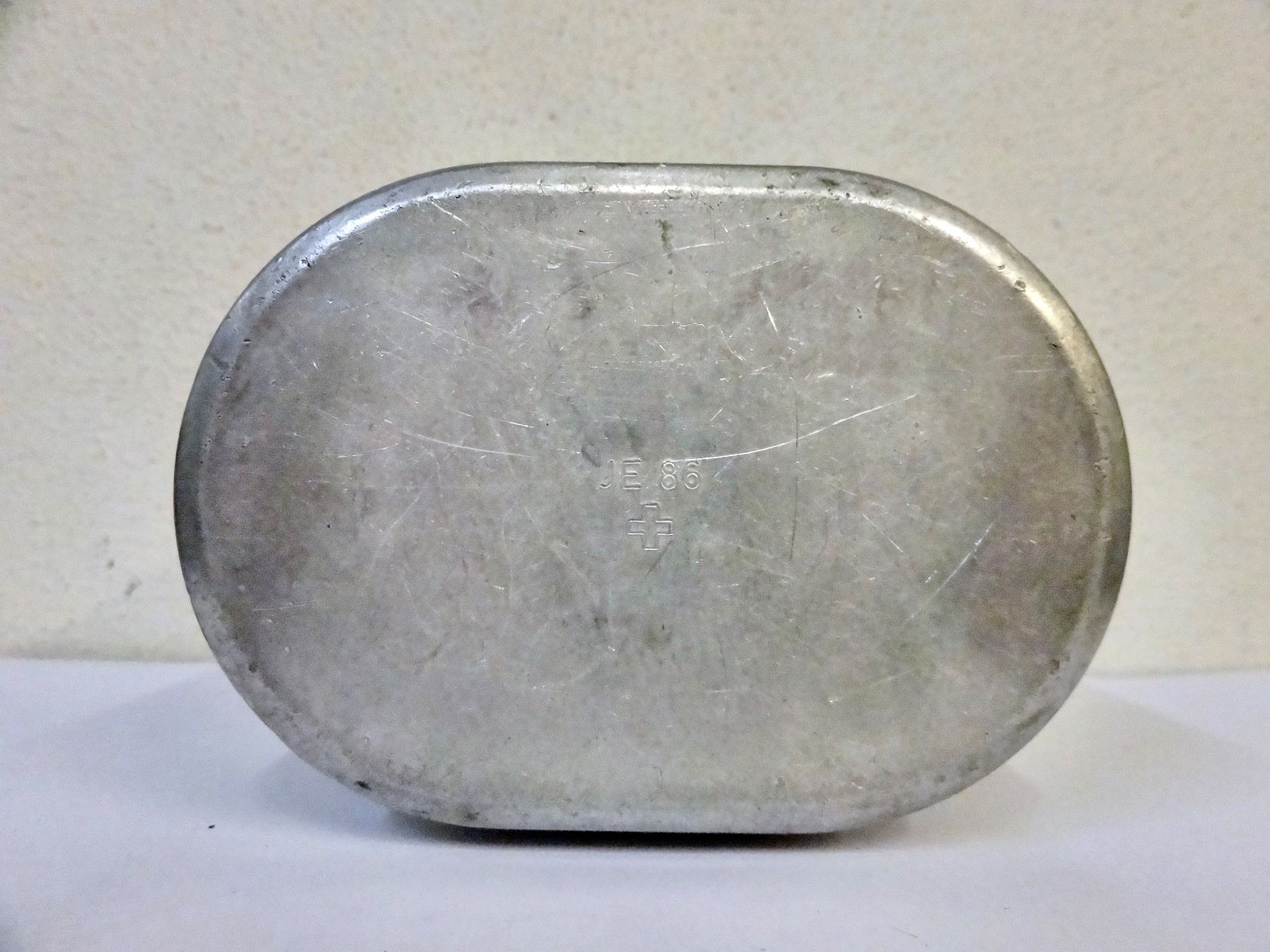 Schweizer Armee Ausrüstung & Ersatzteile: Feldflasche mit Becher JE 1986 Schweizer Armee – Gebraucht aus Kerzers von bottlesandboxes 5