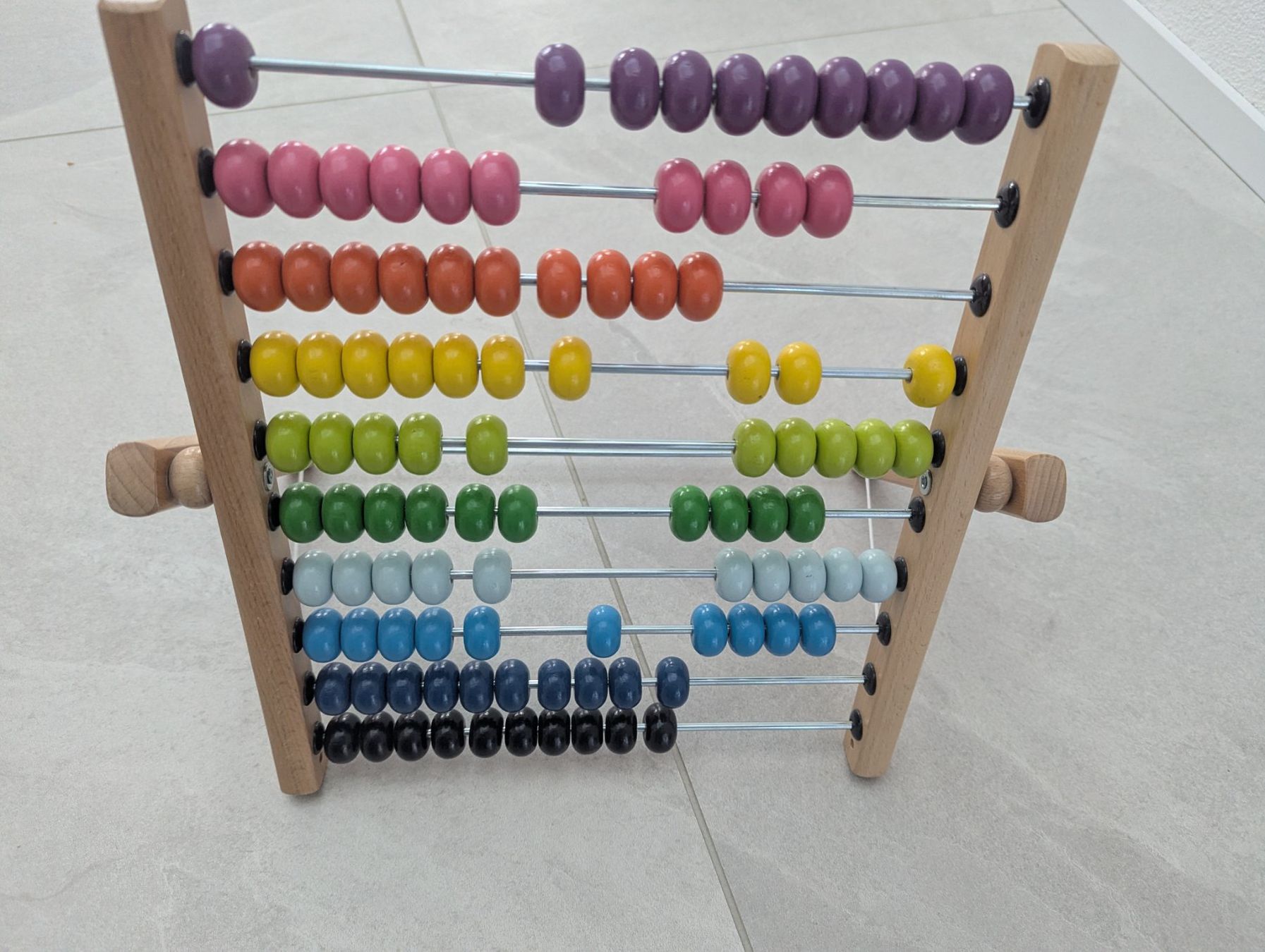 Ikea Giochi: Boulier en bois coloré – Usato da Brügg BE venduto da Bidou44