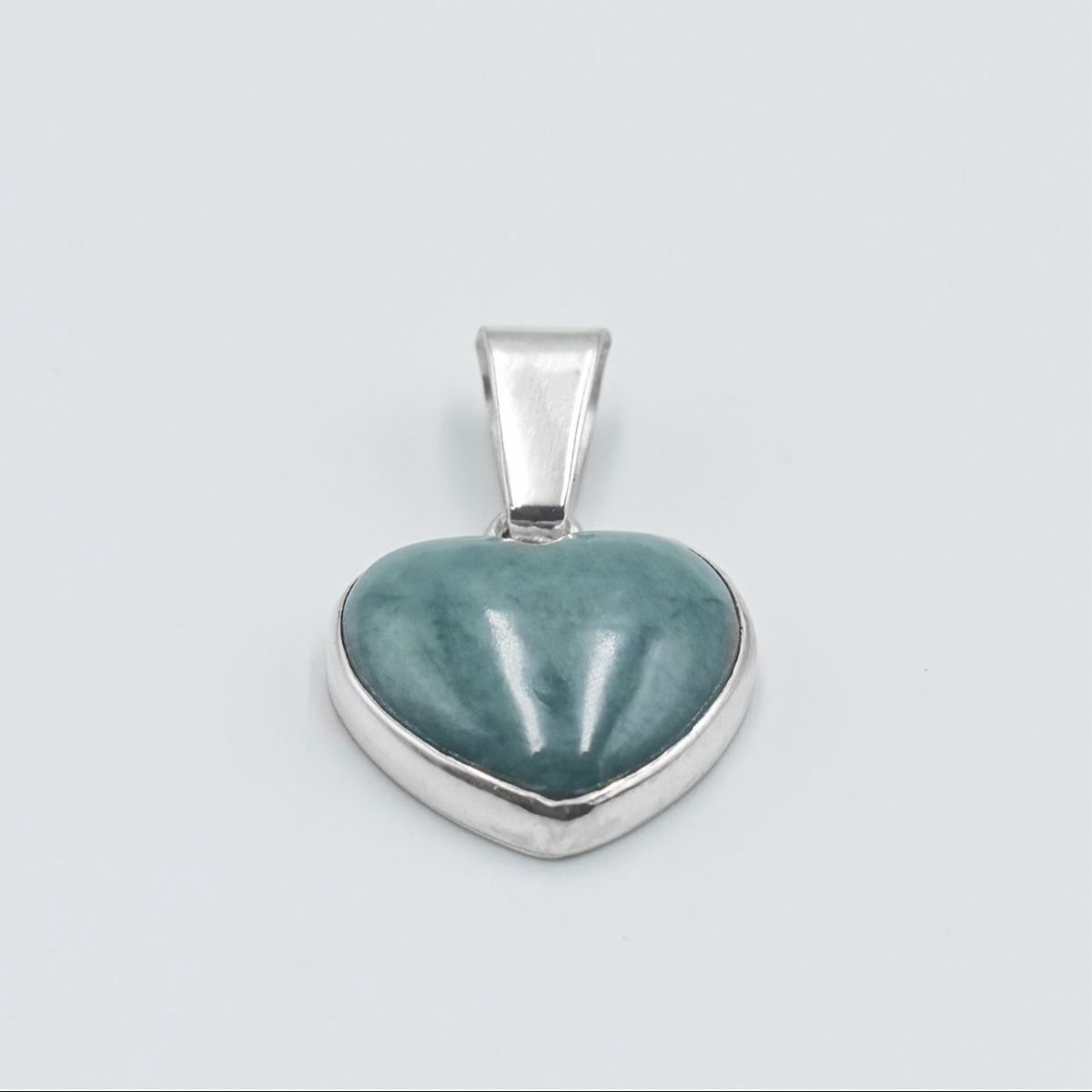 Ciondoli: Herz Anhänger aus Jade – Nuovo e nell'imballaggio originale da Ruggell venduto da JadeShop 1