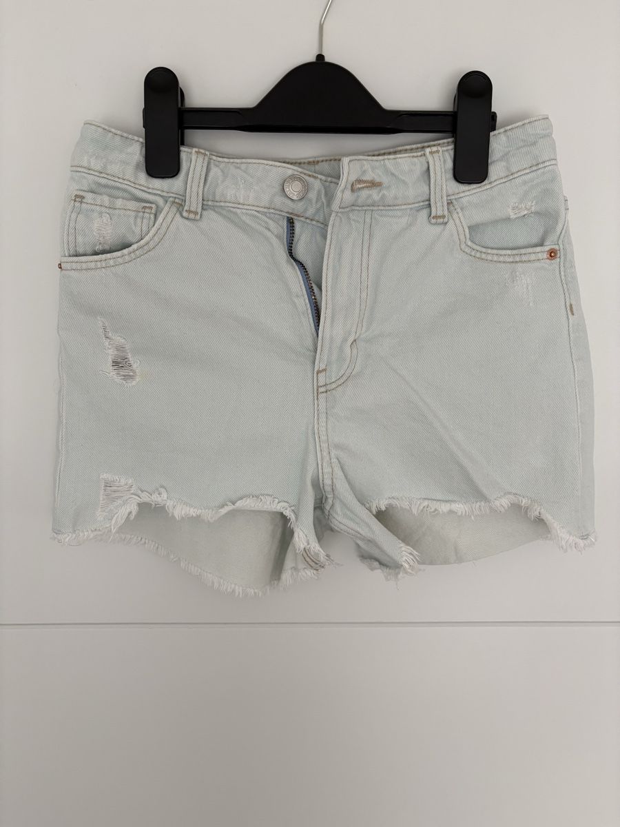 H&M Pantaloni: Shorts Jeans Mädchen Gr. 140/146 – Usato da Winterthur venduto da Baby117