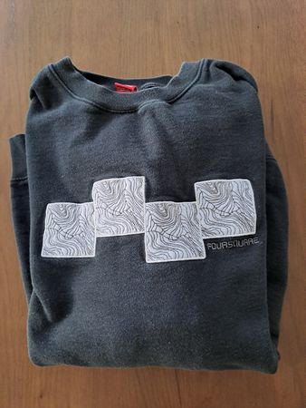 Pullover Foursquare