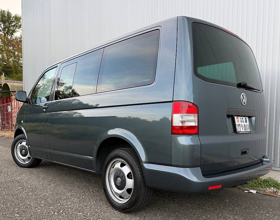VW Automobili: VW T5 Multivan Startline 2.5L TDI – Usato da Lengnau AG venduto da Touchdownzone 1