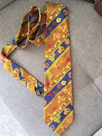 Cravate Vintage Yves Saint Laurent (YSL) – 100% Soie
