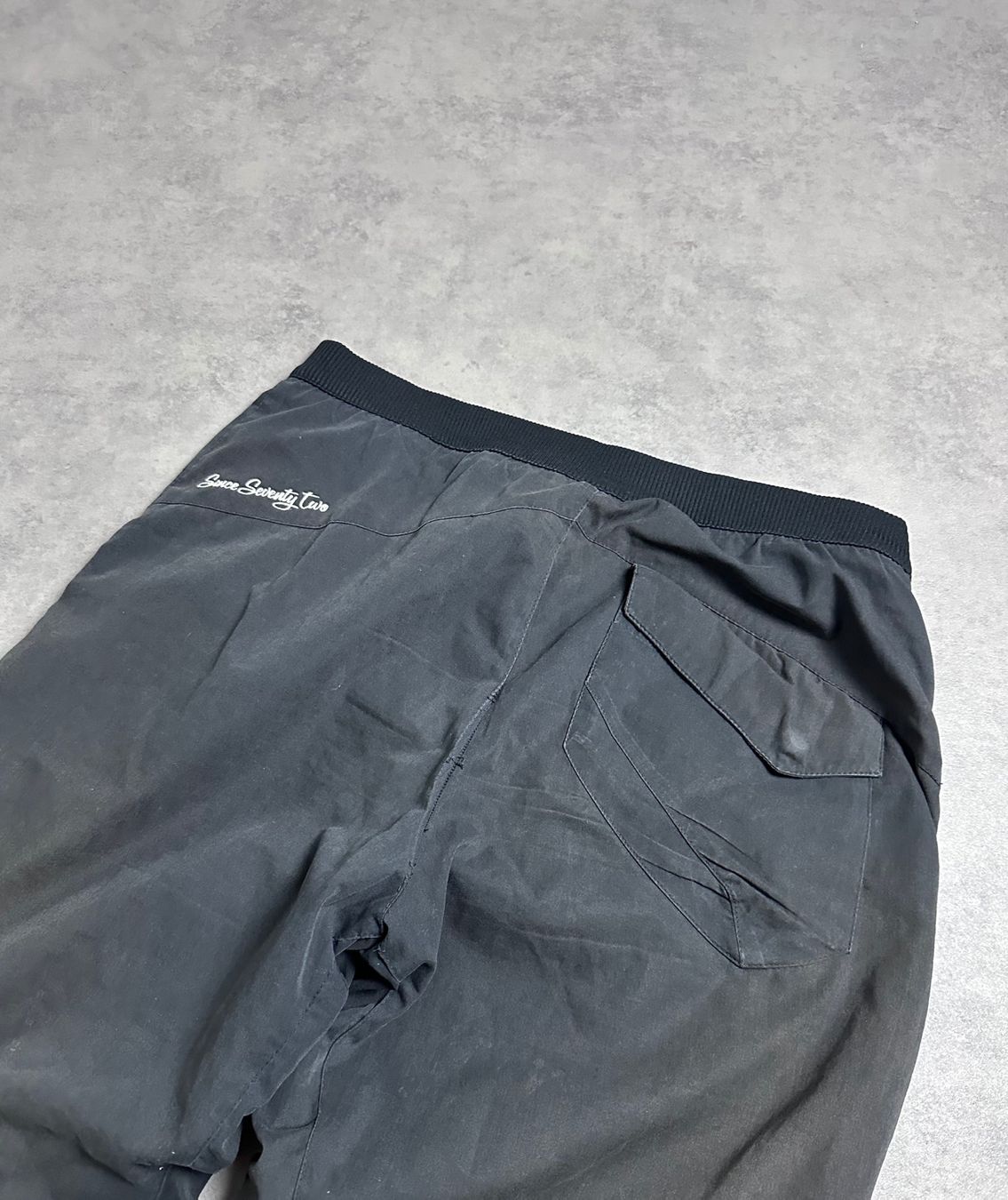 Nike Pantaloni: Nike Cortez Trackpants M – Usato da Wolfhalden venduto da GodzillaArchive 7