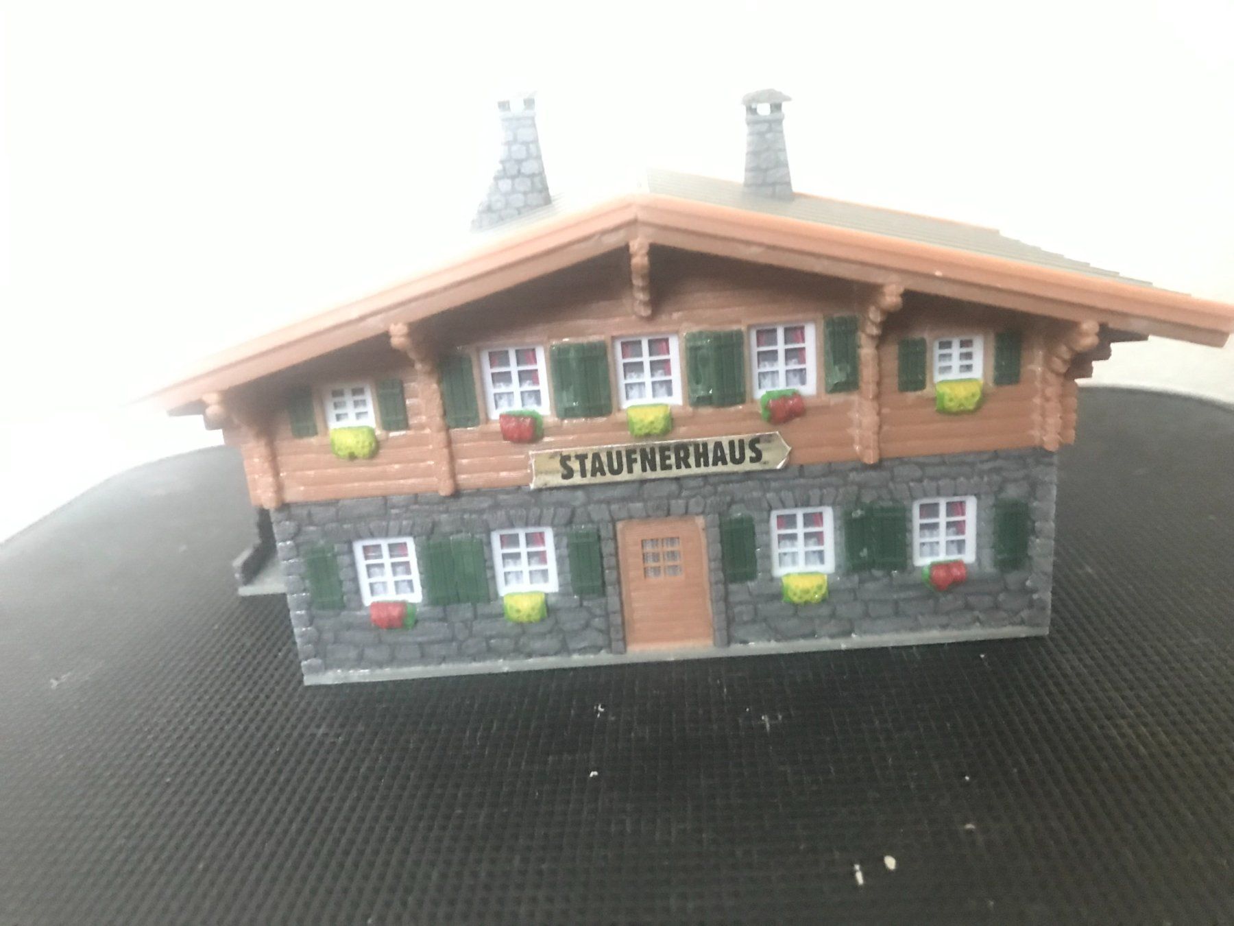 Faller Modellini di ferrovie: Faller Berghütte Staufnerhaus – Usato da Opfikon venduto da Sonnenuntergang12