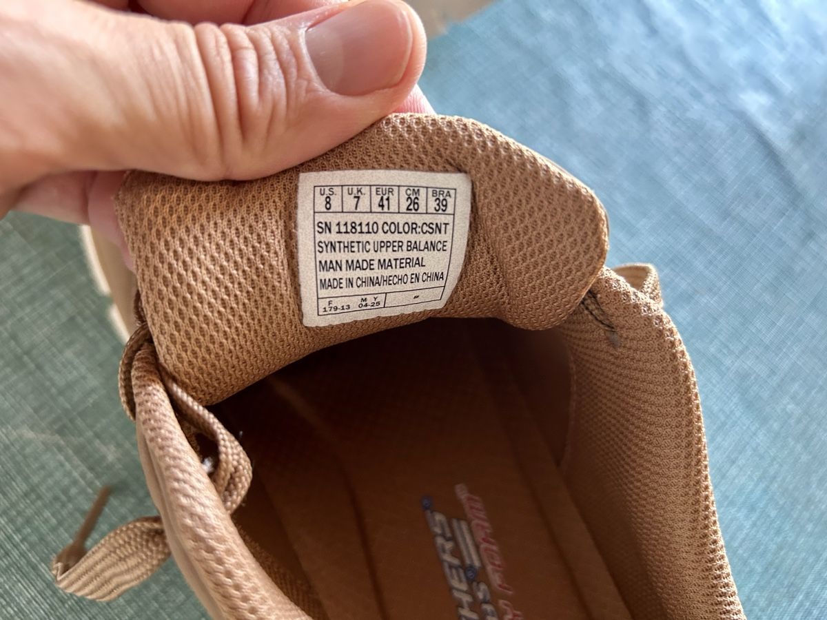 Scarpe da uomo: Skechers beige neufs – Nuovo (secondo la descrizione) da Genève venduto da mar_qdh8 2