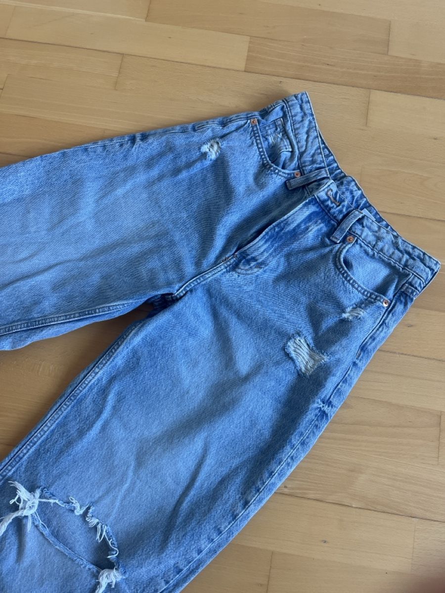 Jeans: Jeans Hose blau weit geschnitten – Usato da Kilchberg ZH venduto da asrael02 1
