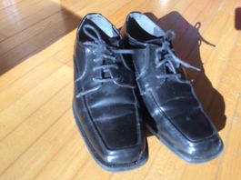 Halbschuhe schwarz Grösse 39