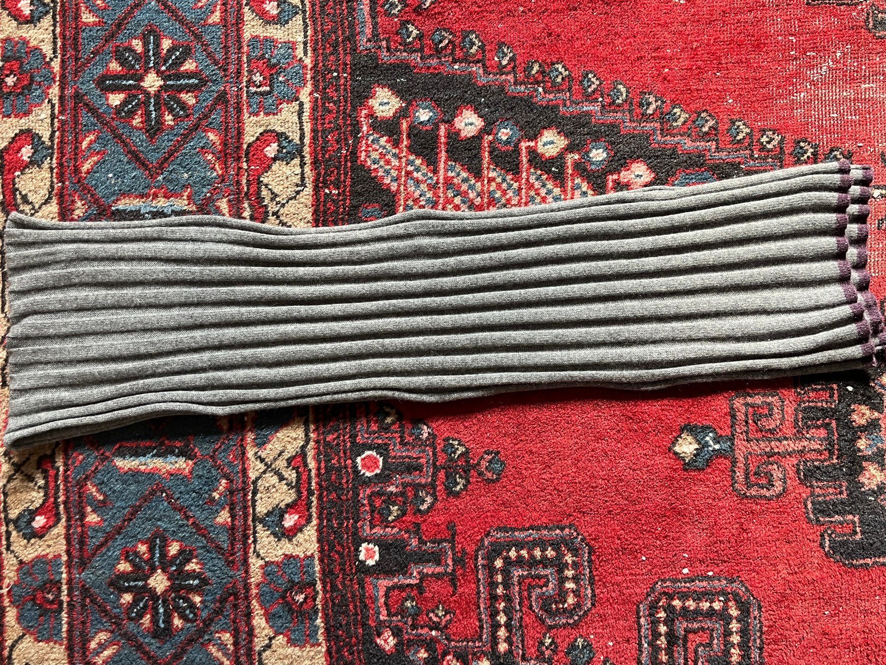 Brunello Cucinelli Schals: Brunello Cucinelli Cashmere Schal – Gebraucht aus Zürich von Adelmax 1
