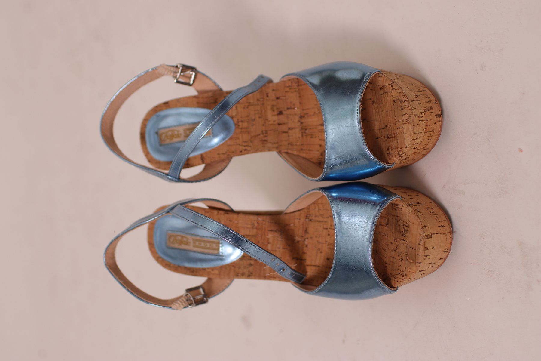 Buffalo Scarpe da donna: Buffalo Blue Leahter and Cork Platform Size 40 – Usato da Hombrechtikon venduto da BAZ-Vintage 3