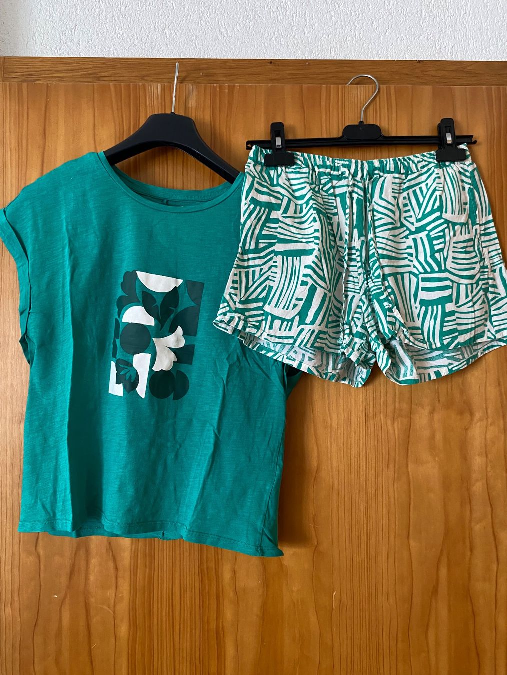 Etam Negligees & Pyjamas: Ensemble de pyjama Etam taille S – Gebraucht aus Icogne von cen_h97r