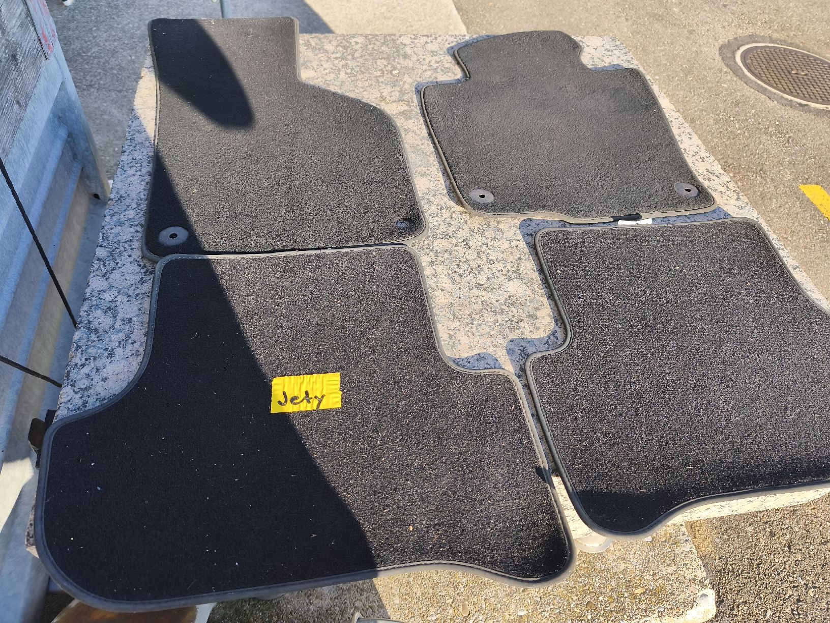 Skoda Tappeti & Tappetini: Skoda Yeti Fussmatten 2009-2017 – Usato da Herisau venduto da Cello_63