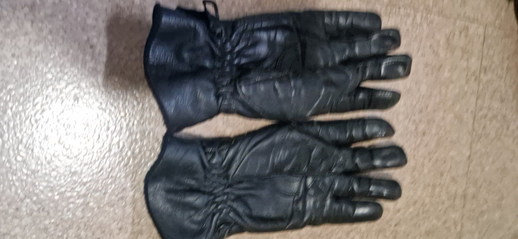 Altri accessori da uomo: Leder- Motorradhandschuhe – Usato da Winterthur venduto da rudolfonso 1