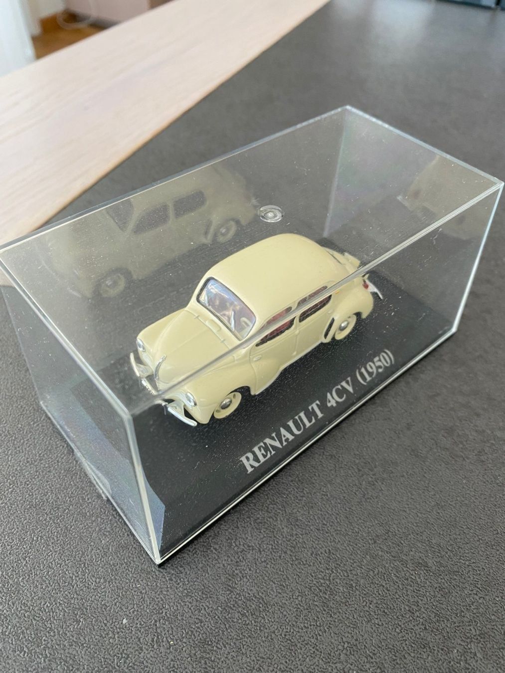 Renault Modellini d'auto: Renault 4 cv 1950 – Usato da Meyrin venduto da Abac007 1
