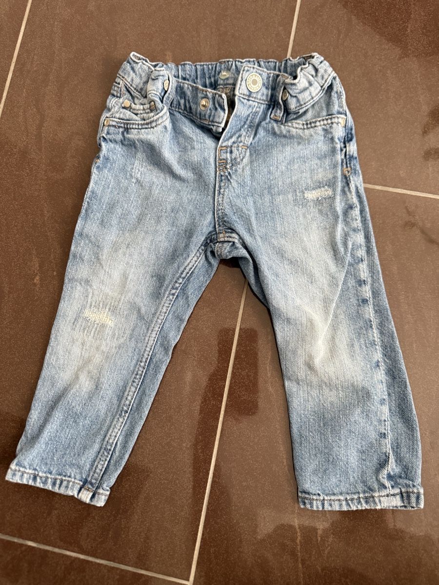 H&M Pantaloni: Kinder Jeans Grösse 86 – Usato da Kölliken venduto da Vivii01