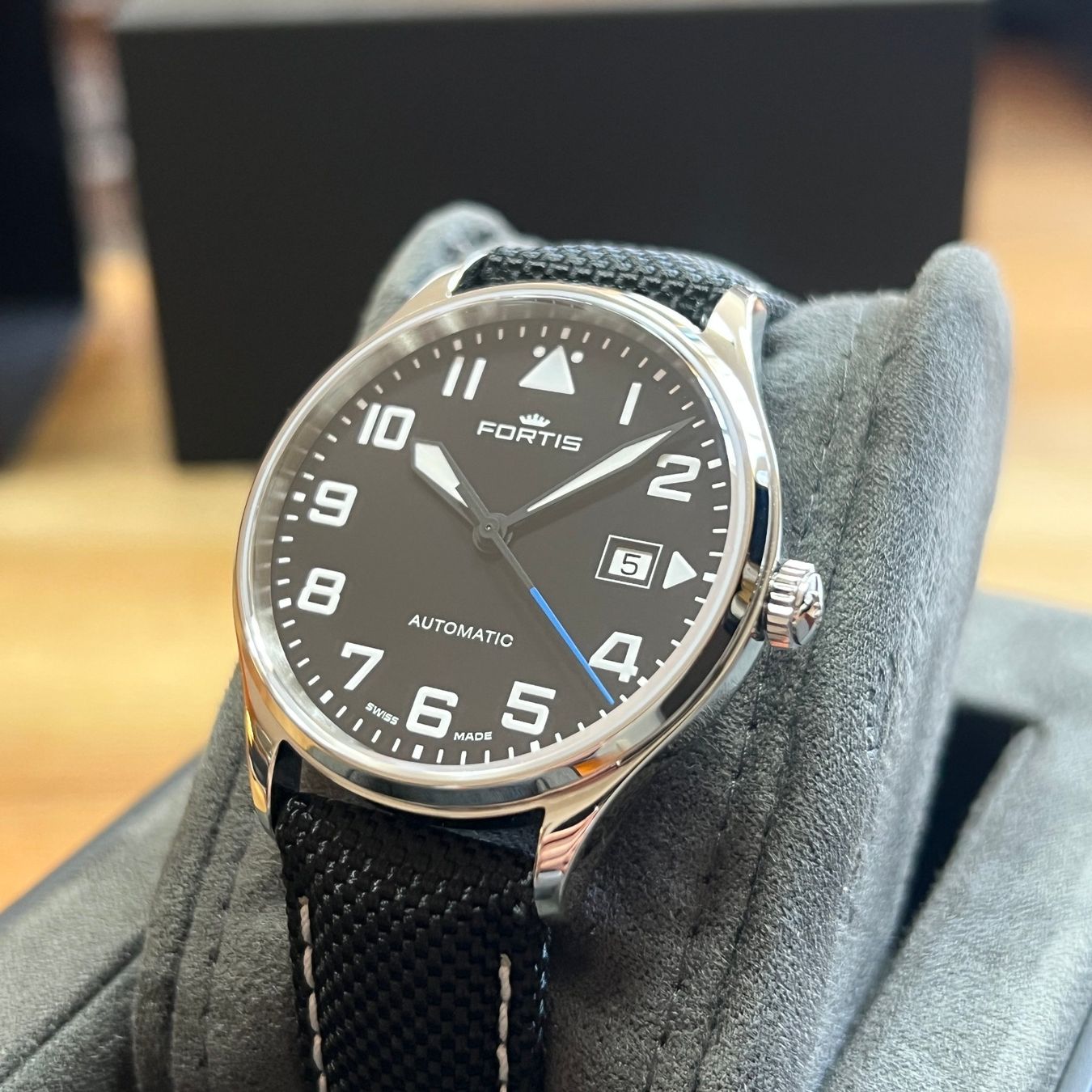 Fortis Orologi: Fortis Watch Pilot Classic Date Full Set 902.20.41LP – Usato da Carouge GE venduto da Watchaser 2
