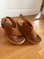 Sandalen mit Keilabsatz