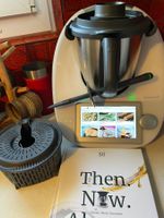 Thermomix TM6 (Jan 2024) inkl. grossem Zubehör-Set – Top