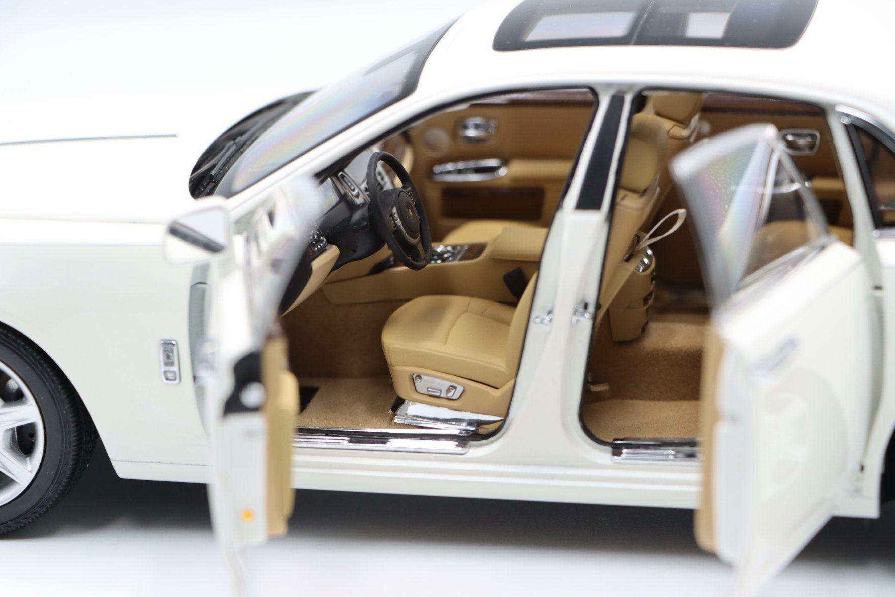 Rolls Royce Modellini d'auto: Rolls Royce Ghost 2011 1:18 Kyosho – Nuovo e nell'imballaggio originale da Bühl b.Aarberg venduto da modelldiecast 8