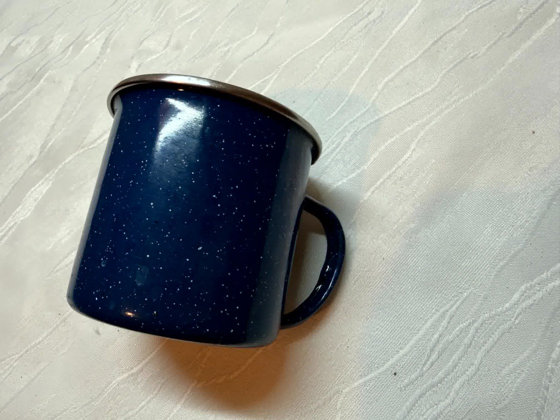 Tasses: Emaille Tasse – D'occasion à Zürich par dojoal64 1