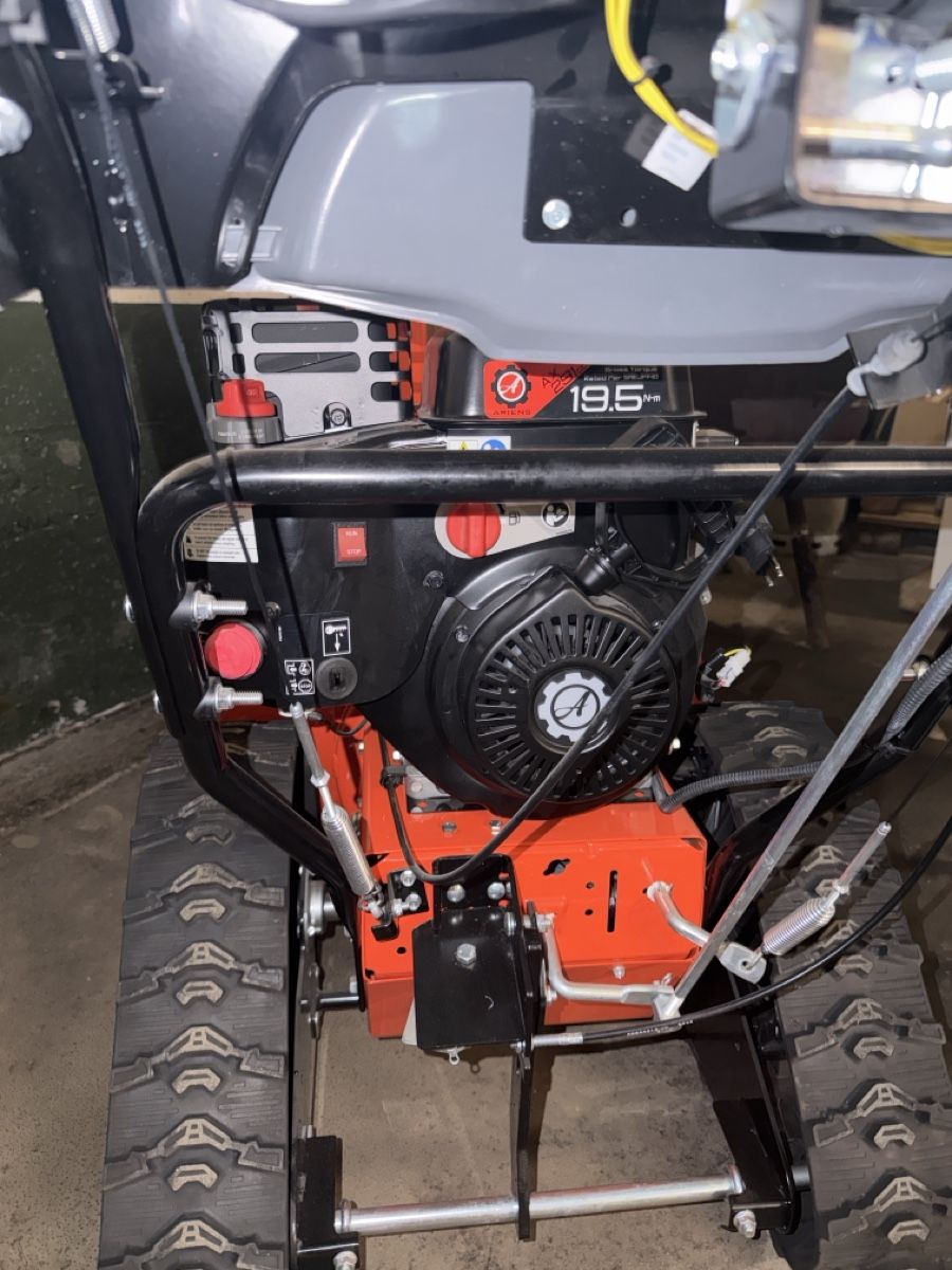 Sgombero neve: Ariens Deluxe 28 RapidTrak – Nuovo e nell'imballaggio originale da St. Moritz venduto da PJteix 2