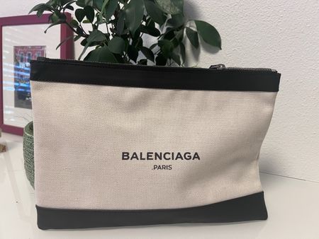 Vendesi Balenciaga Navy Clip Clutch