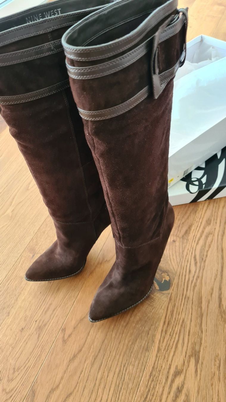 Scarpe da donna: Nine West Wildleder-Stiefel 41 / US 10 – Usato da Jona venduto da hen_7fyc 2