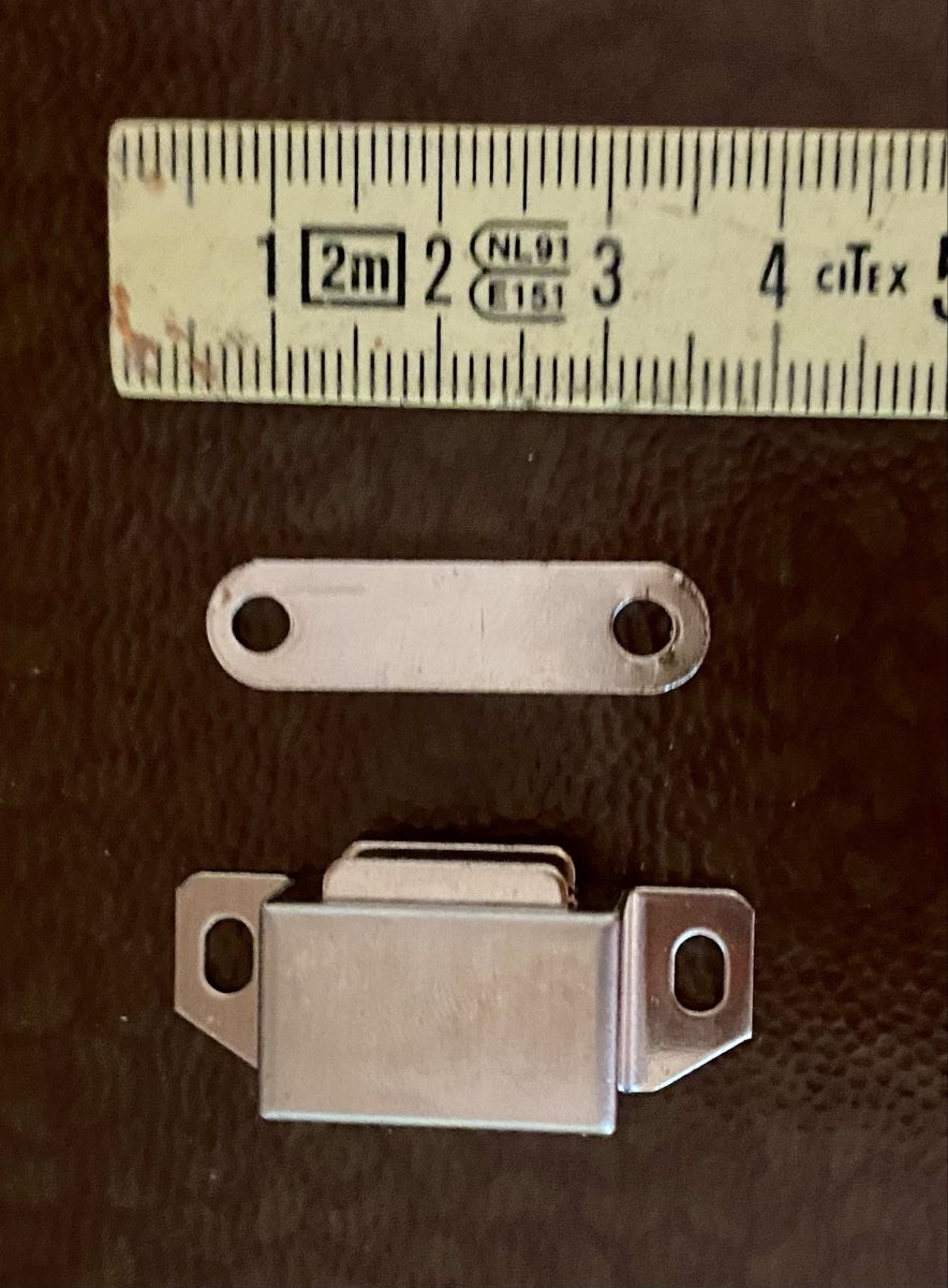 Ferramenta: Magnet Türverschluss magnetschnapper Türmagnet – Nuovo e nell'imballaggio originale da Mümliswil venduto da littledogshop 1