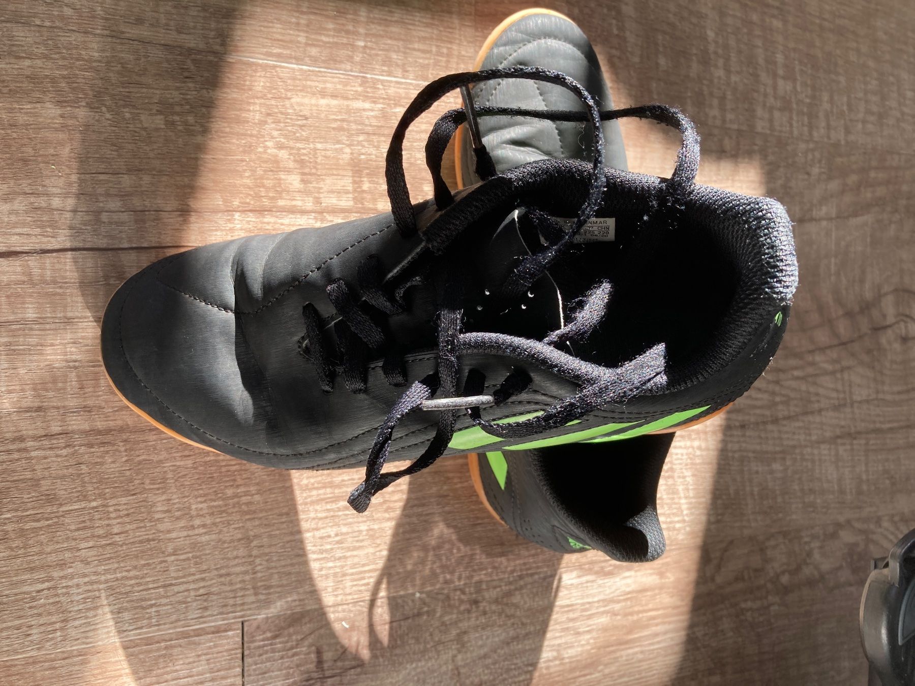 Adidas Scarpe per ragazzi: Hallenturnschuhe Gr 36 – Usato da Winterthur venduto da niemim 1