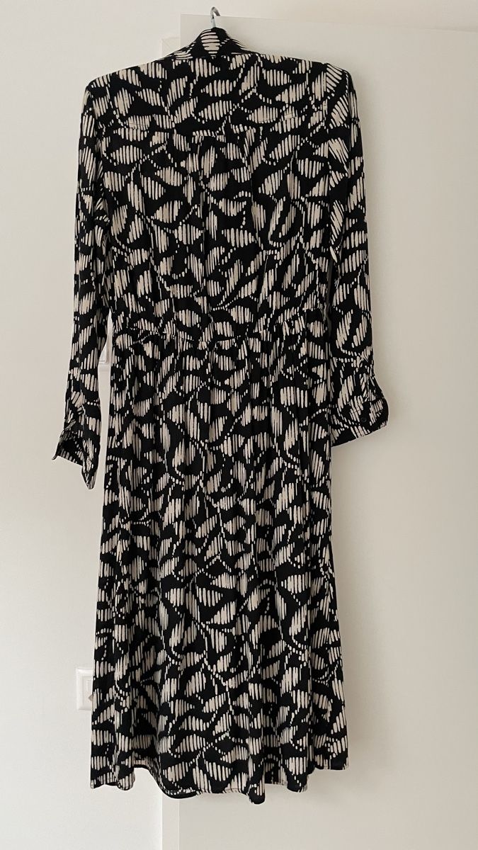 Caroll Vestiti: Robe chemise Caroll – Usato da Satigny venduto da Pauline_1987 4