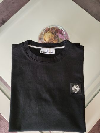 Stone Island T-Shirt schwarz Grösse S neuwertig 