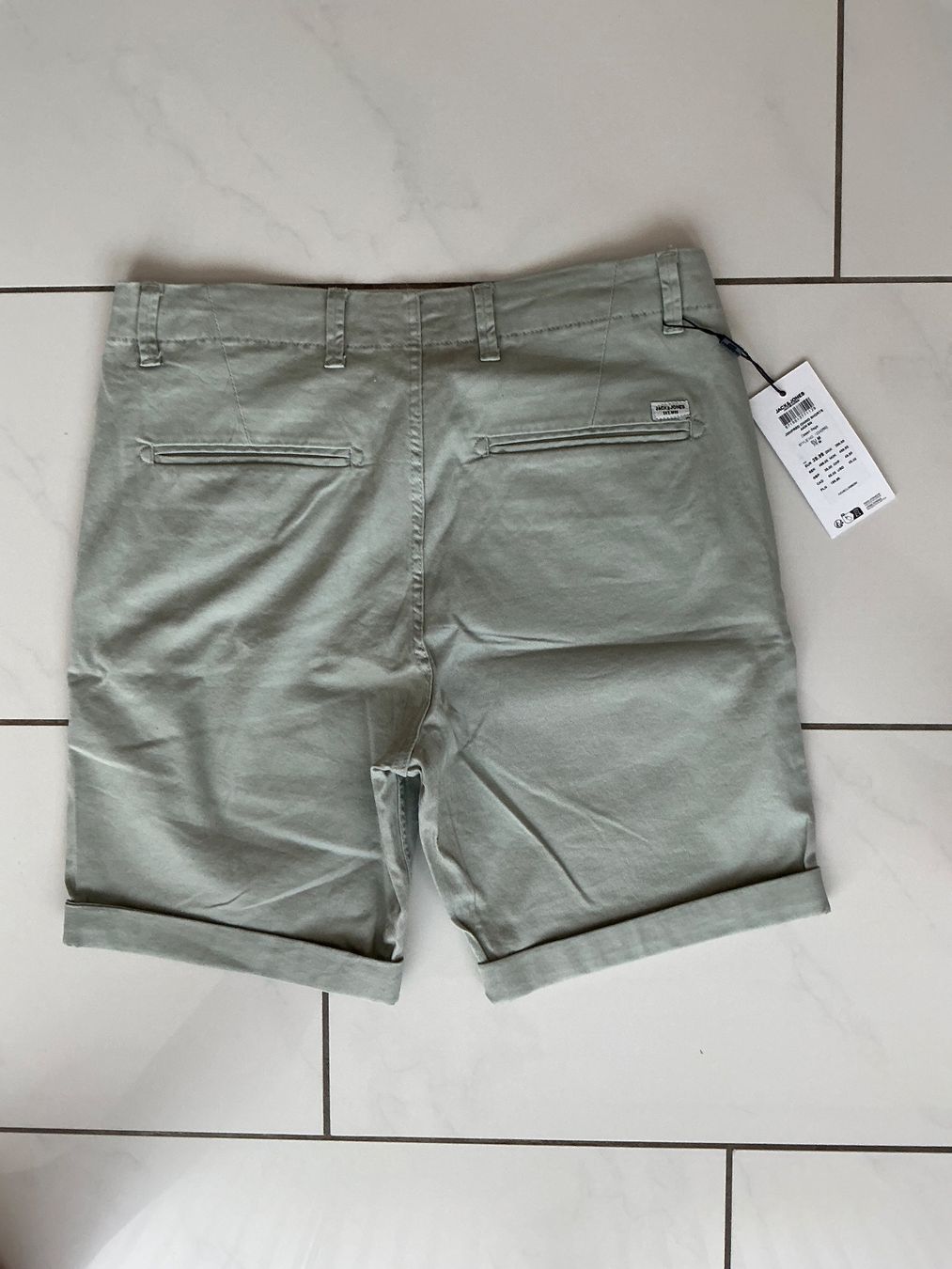 Jack & Jones Pantaloni: Neue Shorts Gr.M Jack&Jones Gr.M – Nuovo e nell'imballaggio originale da Biel-Benken BL venduto da Sahra1 3