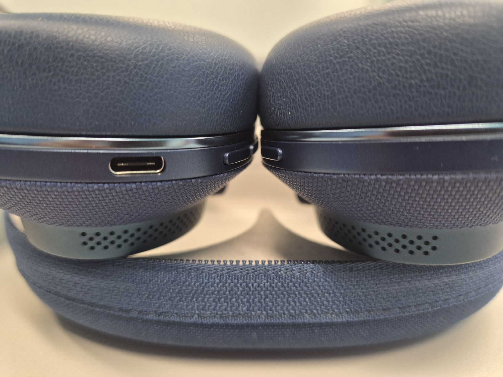 Bowers & Wilkins Cuffie: Bowers & Wilkins – Usato da Minusio venduto da chinolandia 3