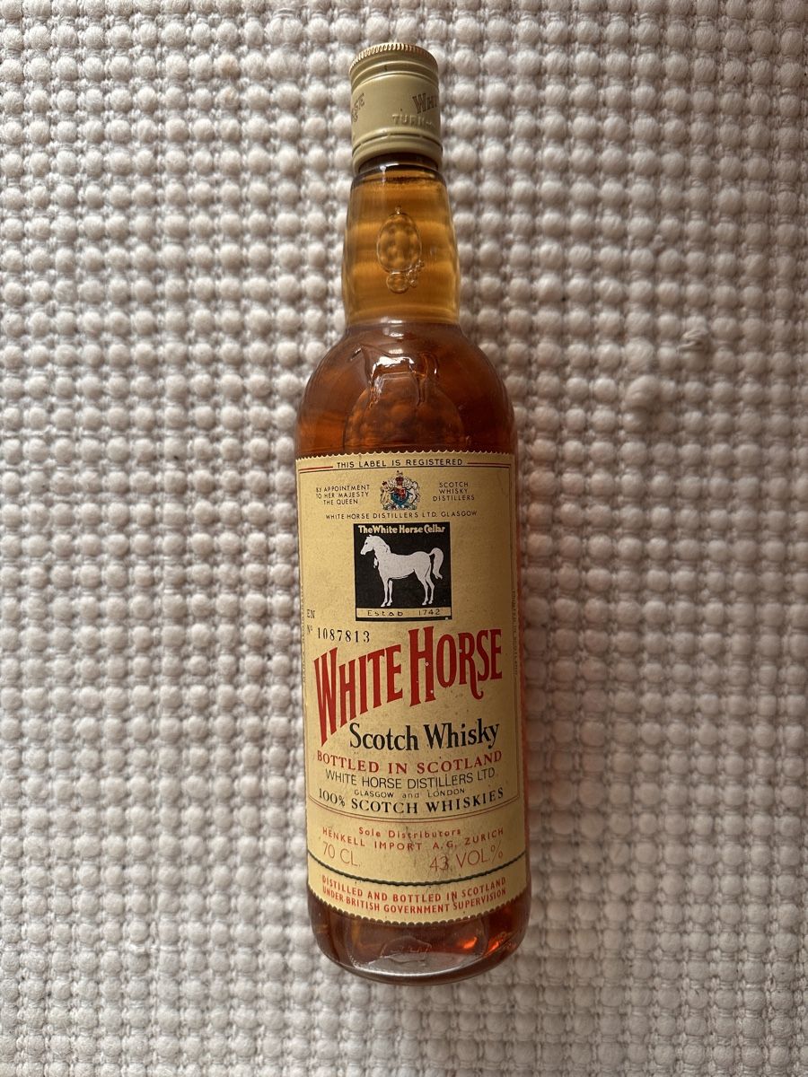 Bottiglie: White Horse Scotch Whiskey – Nuovo (secondo la descrizione) da Horgen venduto da TrendShopSwitzerland