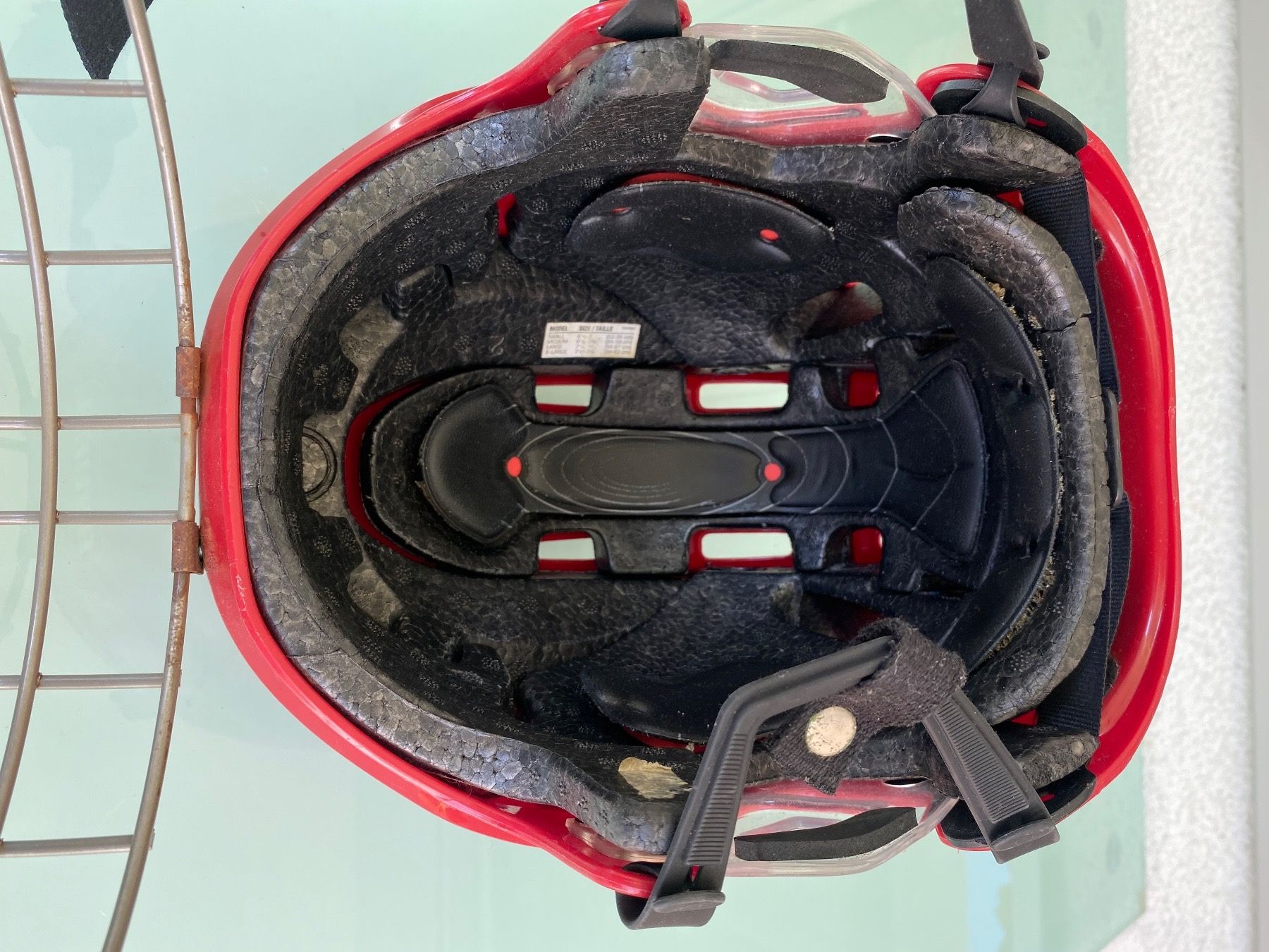 Bauer Helme: Eishockey Helm BAUER HH800M – Gebraucht aus Sils im Domleschg von  5