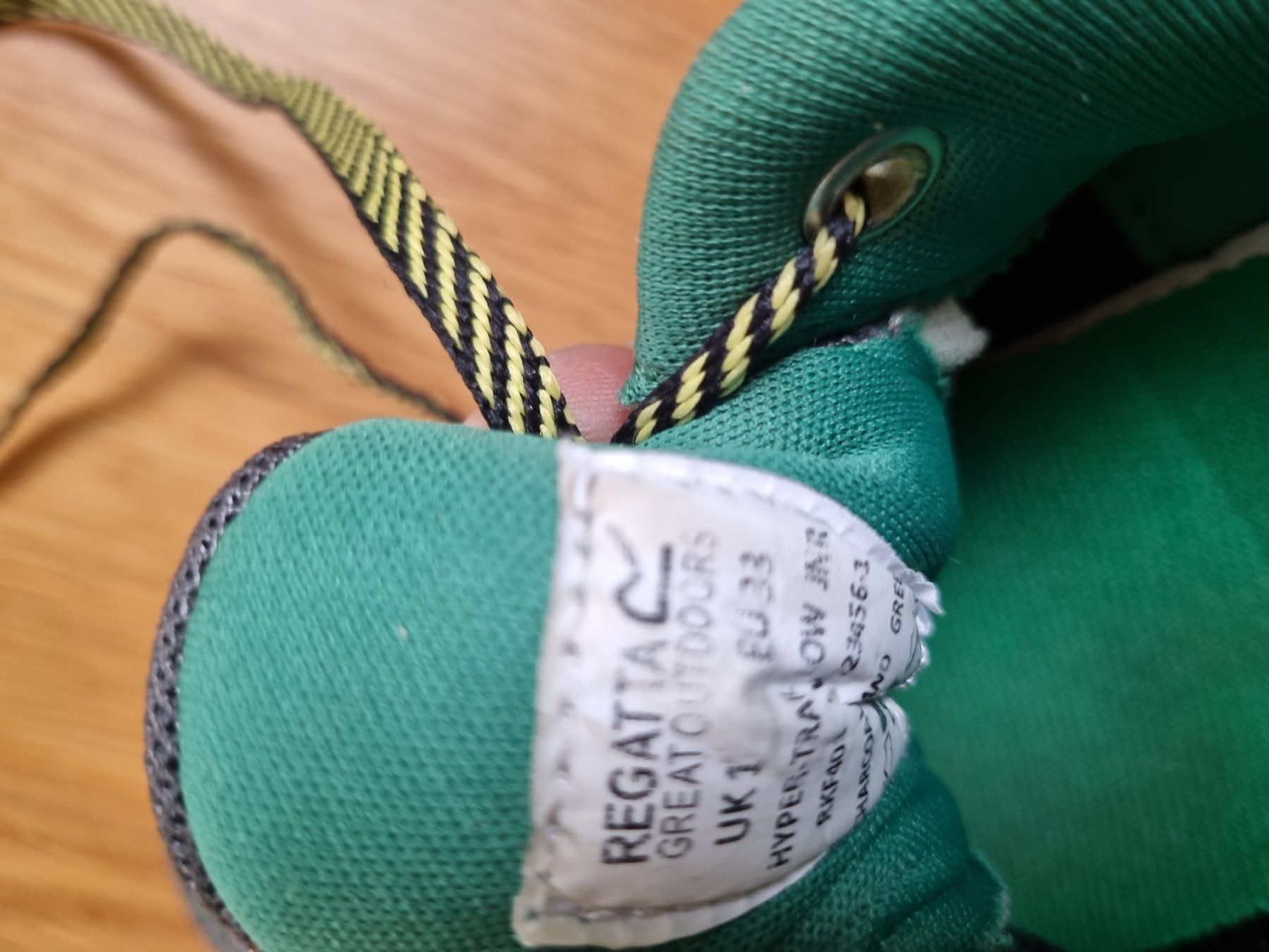 Scarpe da uomo: Turnschuhe, Marke Regatta, Grösse 33 – Usato da Rothenfluh venduto da Sawi80 4
