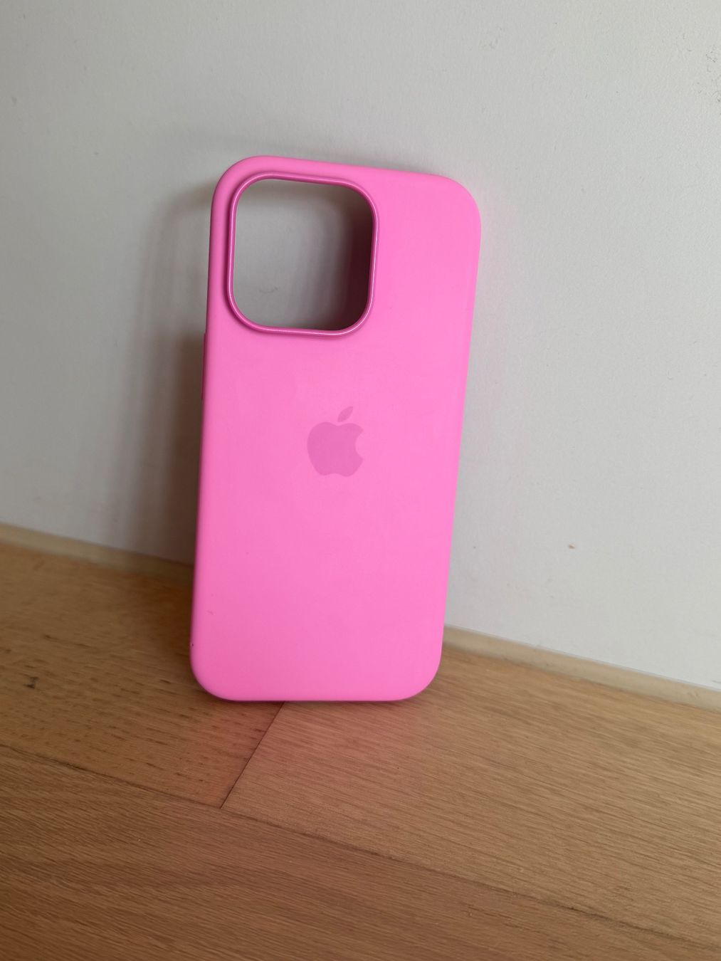 Apple Cover & Protezioni schermo: Genuine Apple Silicone Case iPhone 16 Pro–Pink–Original – Usato da Kilchberg ZH venduto da kat_9zlr