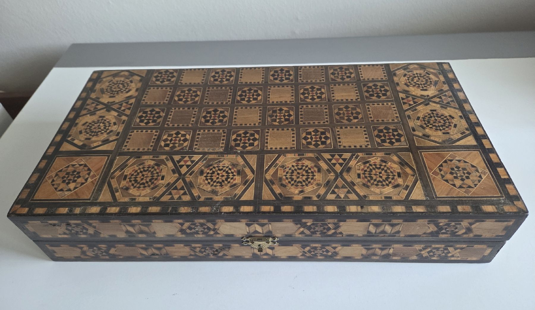 Giochi: Backgammon Spiel, Holz, intarsiert, antik. – Usato da Münchenstein venduto da Piccolo013 1