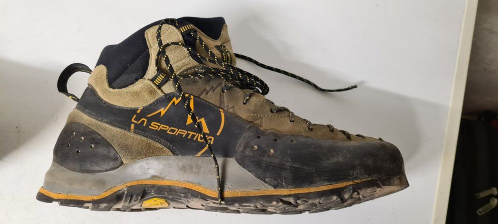 La sportiva ganda guide best sale