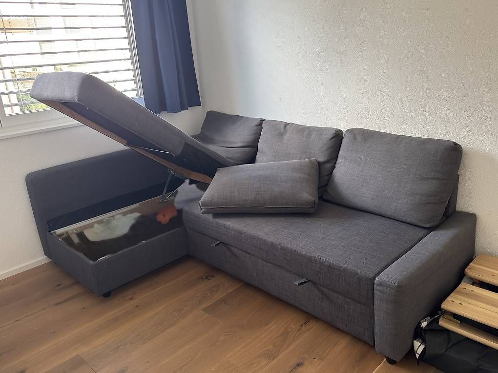 Ikea Divani: IKEA Eckbettsofa dunkelgrau – Usato da Weisslingen venduto da Gigi081 2