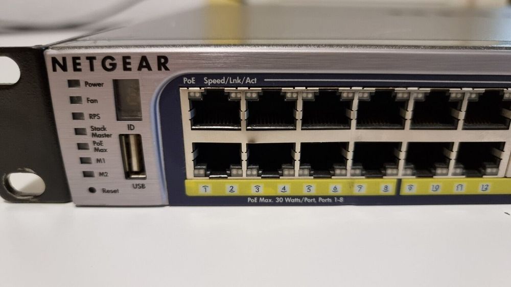 Netgear Hubs & Switches: NETGEAR ProSAFE GSM7252PS – Gebraucht aus Matran von bcnet_ch