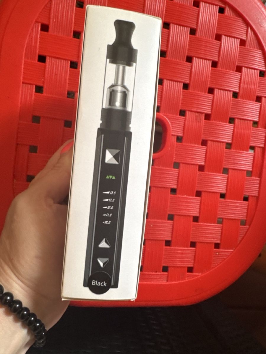Autres tabacs: E-Zigarette Innokin Jem Kit schwarz  – D'occasion à Zürich par Belisimo 3