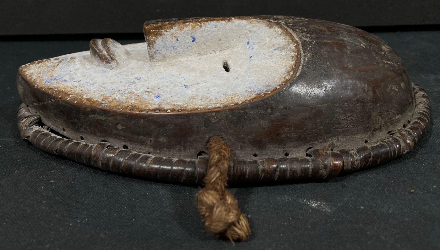 Internationale Kunst: Magnificent Ancient Lega Maske D.R. Kongo 🎁 – Gebraucht aus Morges von 4WLS 4